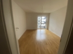 Bild - Schöne, helle, 4.Zi.-Whg. mit EKB, Balkon, 2x großen Badezimmern, inkl.1x TG-Stellplatz