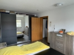 Schlafzimmer - Freundliche 2-Zimmer Wohnung mit Balkon - ideal zur Kapitalanlage - zu verkaufen