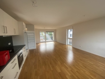 Schö­ne, hel­le 3‑Zi. Whg mit Bal­kon, EBK, inkl. 1x TG-Stellplatz, 70469 Stuttgart, Etagenwohnung